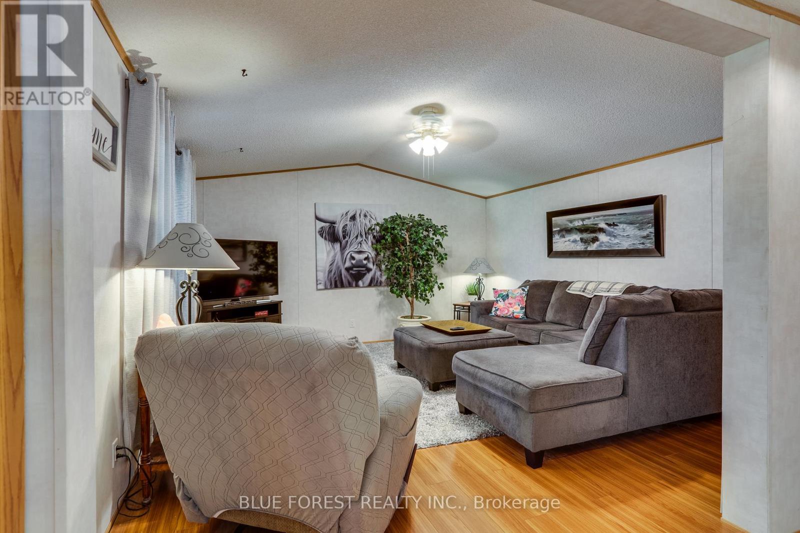 52 - 3100 Dorchester Road, Thames Centre, Ontario  N0L 1G5 - Photo 4 - X12689410