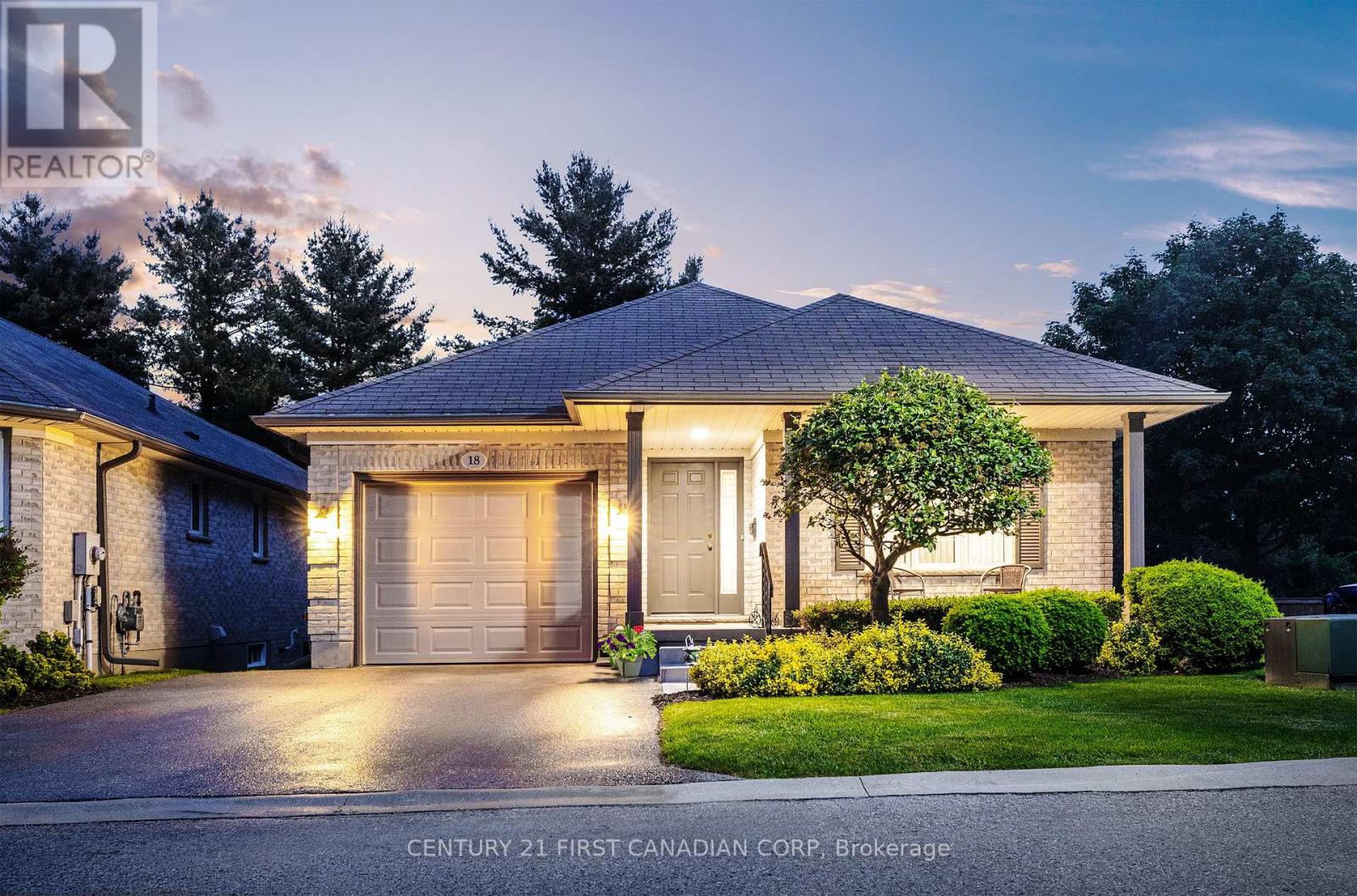 18 - 20 WINDEMERE PLACE, St. Thomas, Ontario