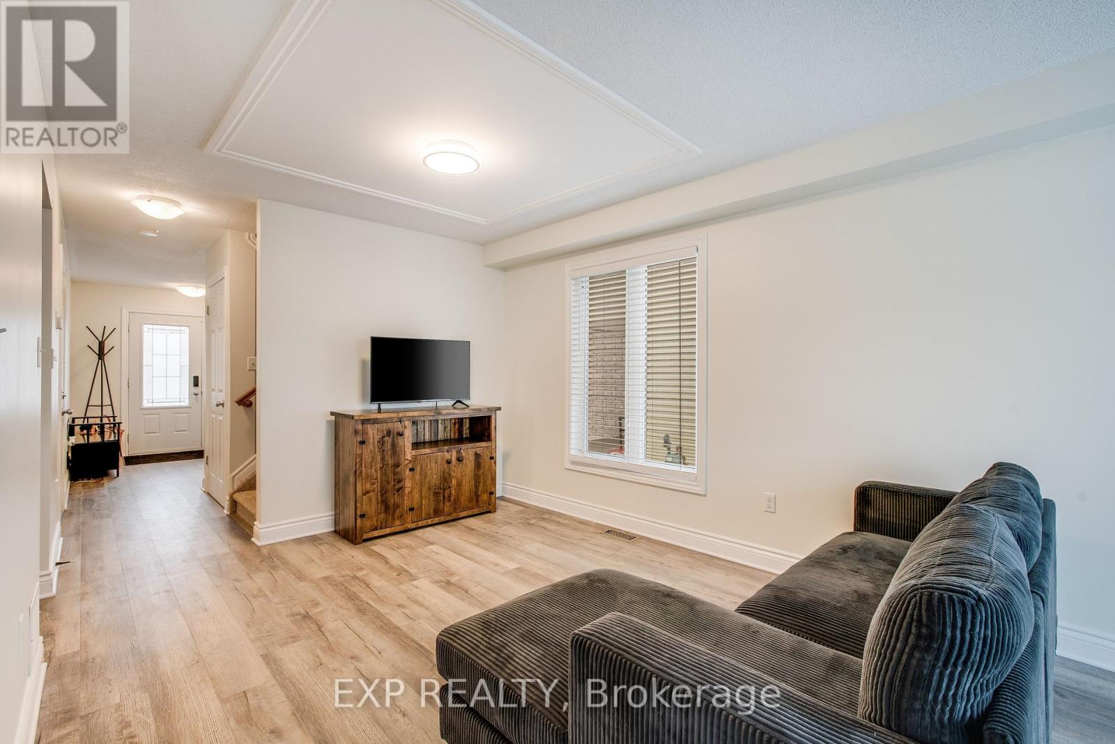 410 Jasper Crescent, Clarence-Rockland, Ontario  K4K 0C9 - Photo 10 - X12689352