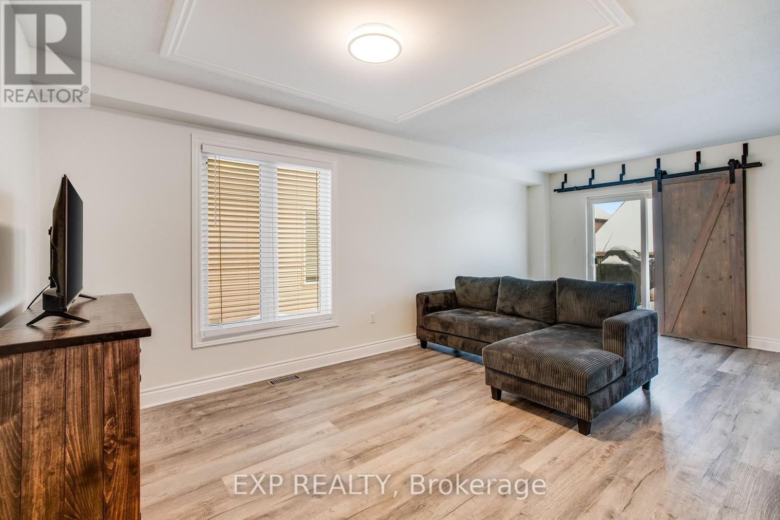 410 Jasper Crescent, Clarence-Rockland, Ontario  K4K 0C9 - Photo 8 - X12689352