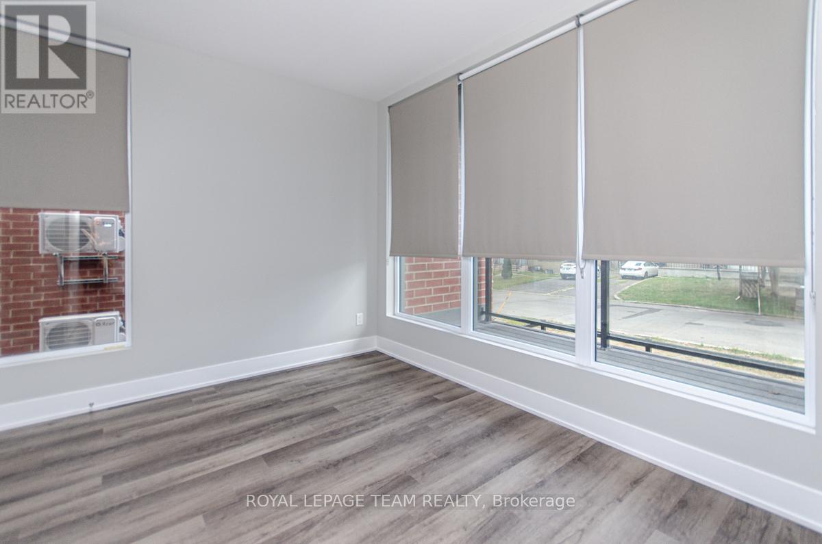 303 - 1295 Summerville Avenue, Ottawa, Ontario  K1Z 8G7 - Photo 10 - X12689354