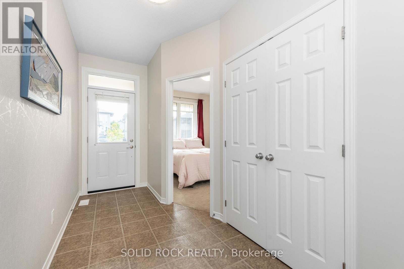 108 Palfrey Way, Ottawa, Ontario  K2V 0A5 - Photo 2 - X12689358