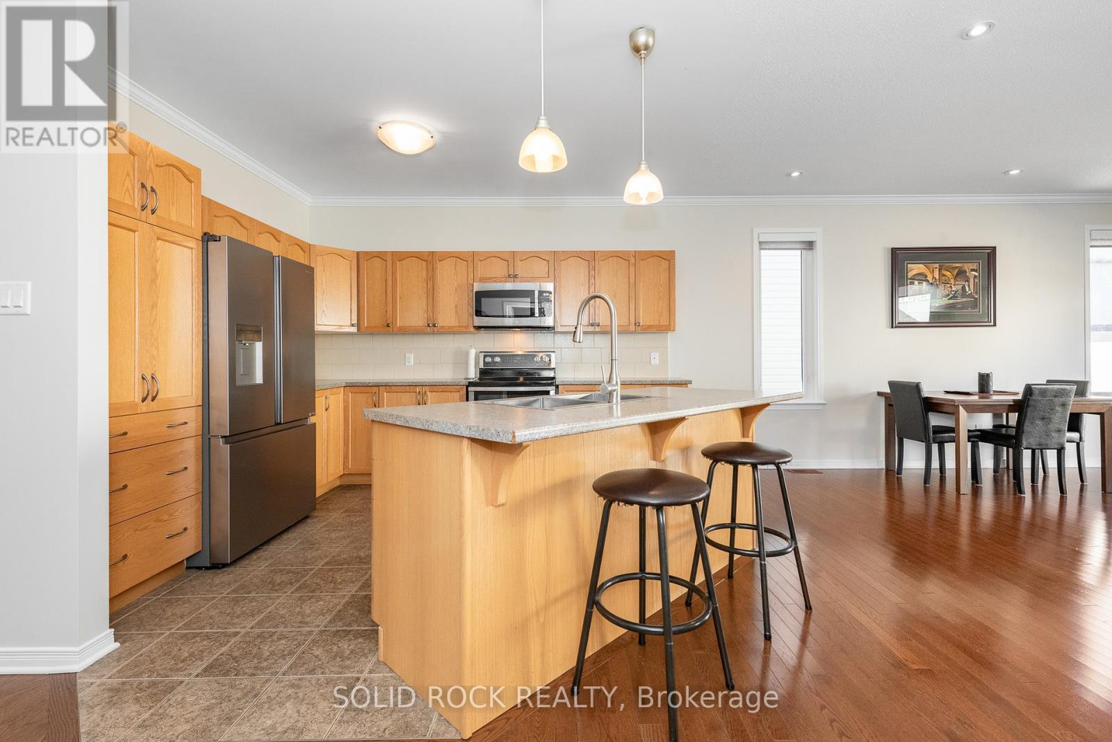 108 Palfrey Way, Ottawa, Ontario  K2V 0A5 - Photo 5 - X12689358