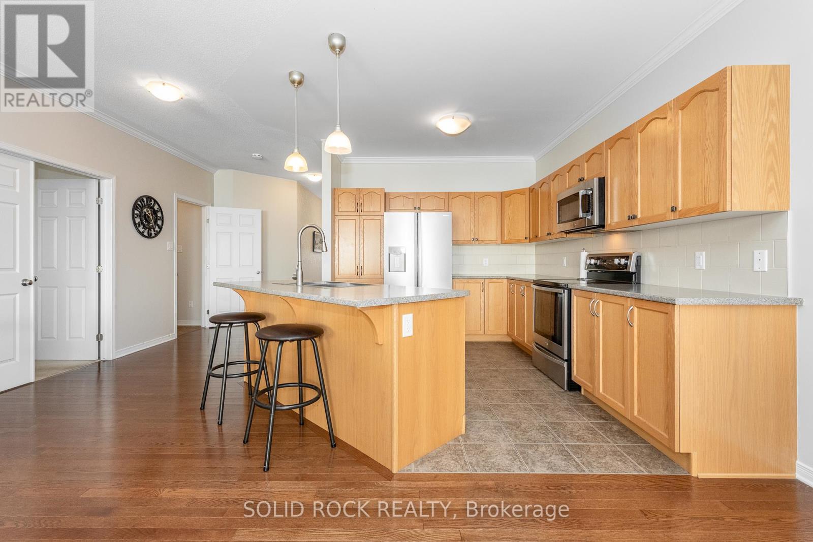 108 Palfrey Way, Ottawa, Ontario  K2V 0A5 - Photo 6 - X12689358