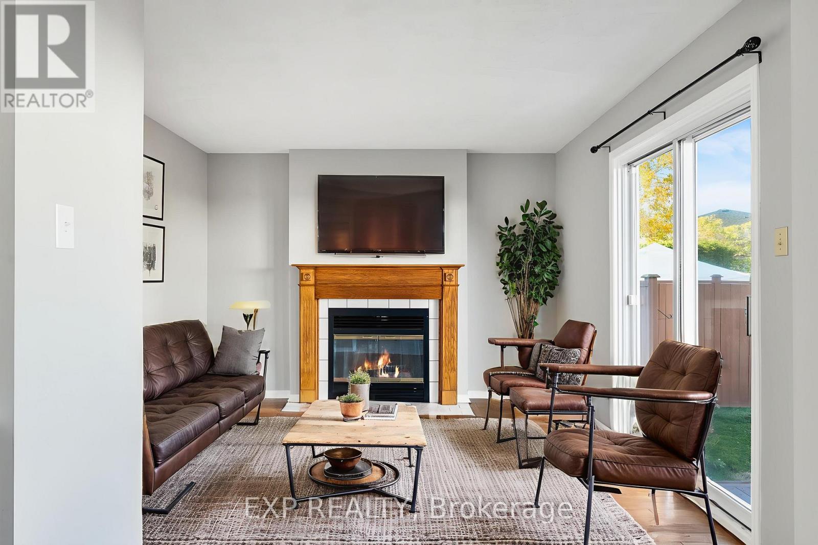 32 Peacock Crescent, Ottawa, Ontario  K2J 3P6 - Photo 11 - X12689446