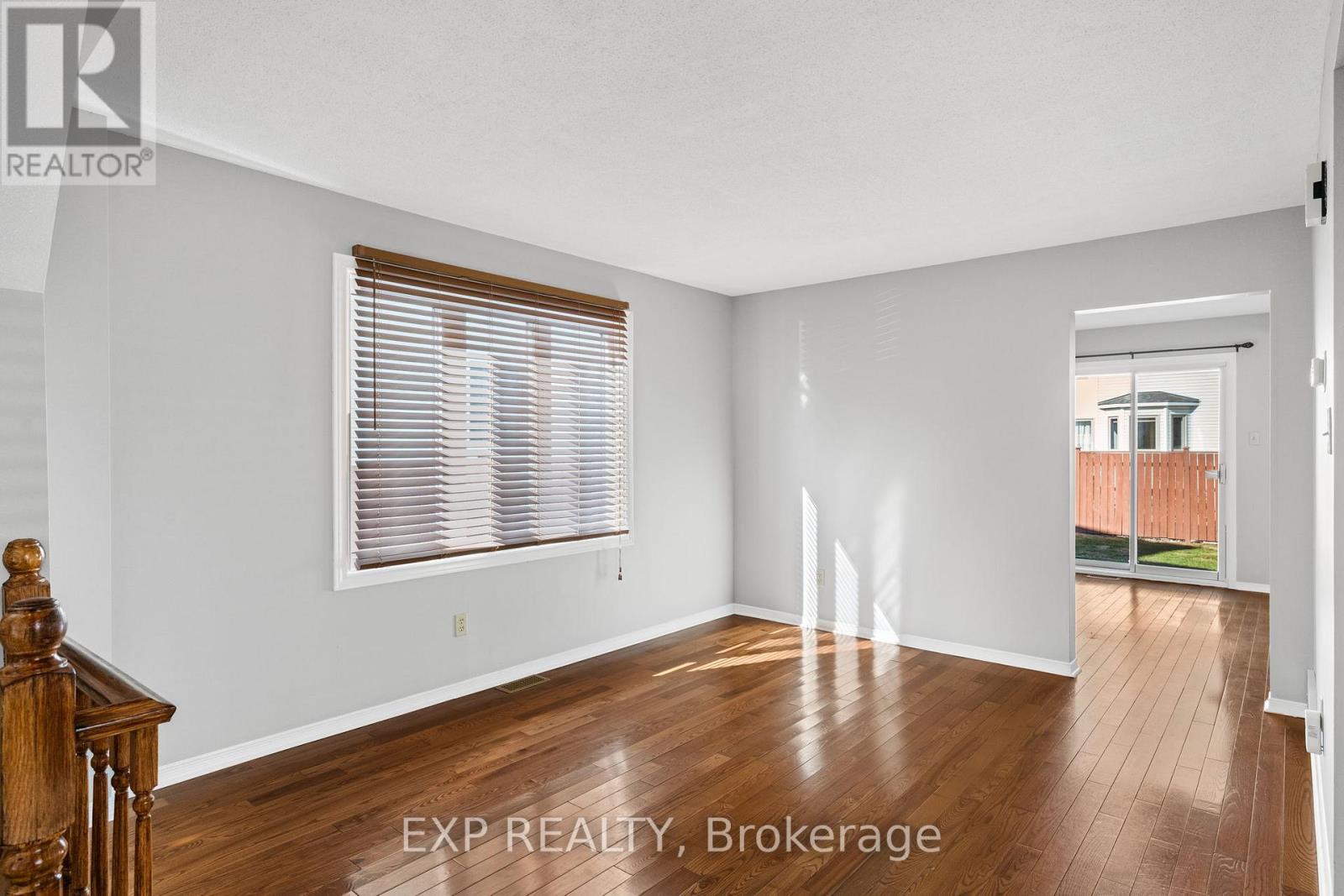 32 Peacock Crescent, Ottawa, Ontario  K2J 3P6 - Photo 12 - X12689446