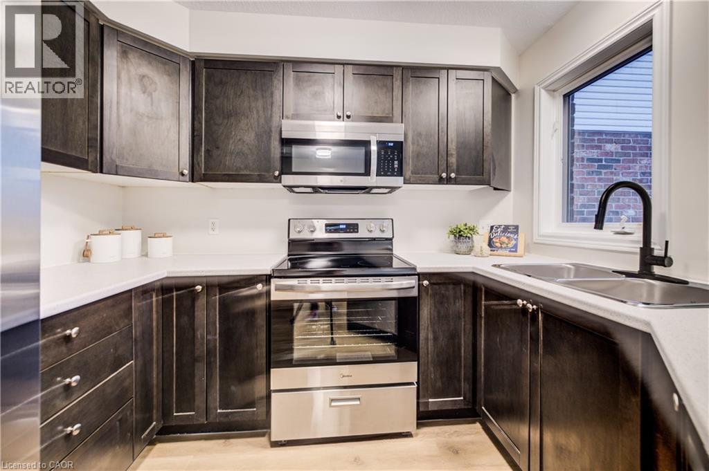 98 Colton Circle, Kitchener, Ontario  N2A 4K4 - Photo 11 - 40797650