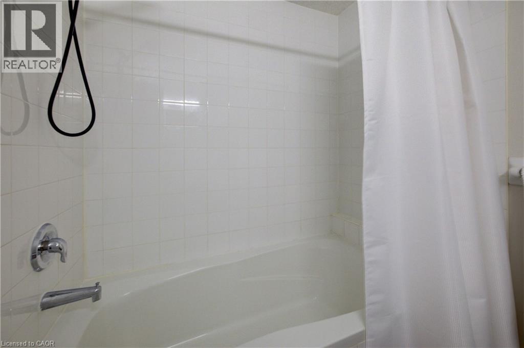 98 Colton Circle, Kitchener, Ontario  N2A 4K4 - Photo 20 - 40797650