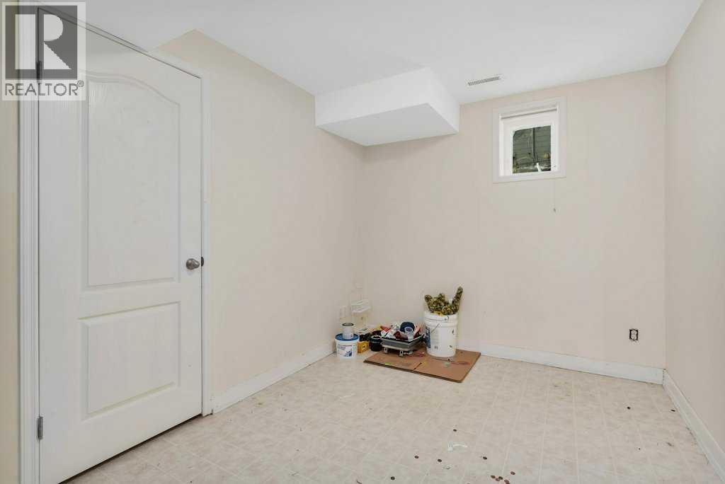 132 Sabre Road, Springbrook, Alberta  T4S 2H7 - Photo 38 - A2278267