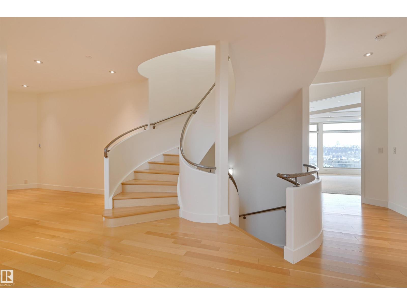 28 Riverside Cr Nw, Edmonton, Alberta  T5N 3M5 - Photo 34 - E4469816