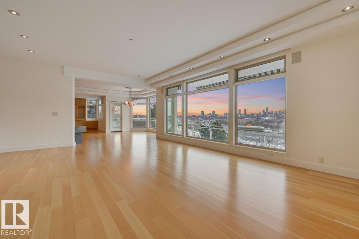 28 Riverside Cr Nw, Edmonton, Alberta  T5N 3M5 - Photo 5 - E4469816