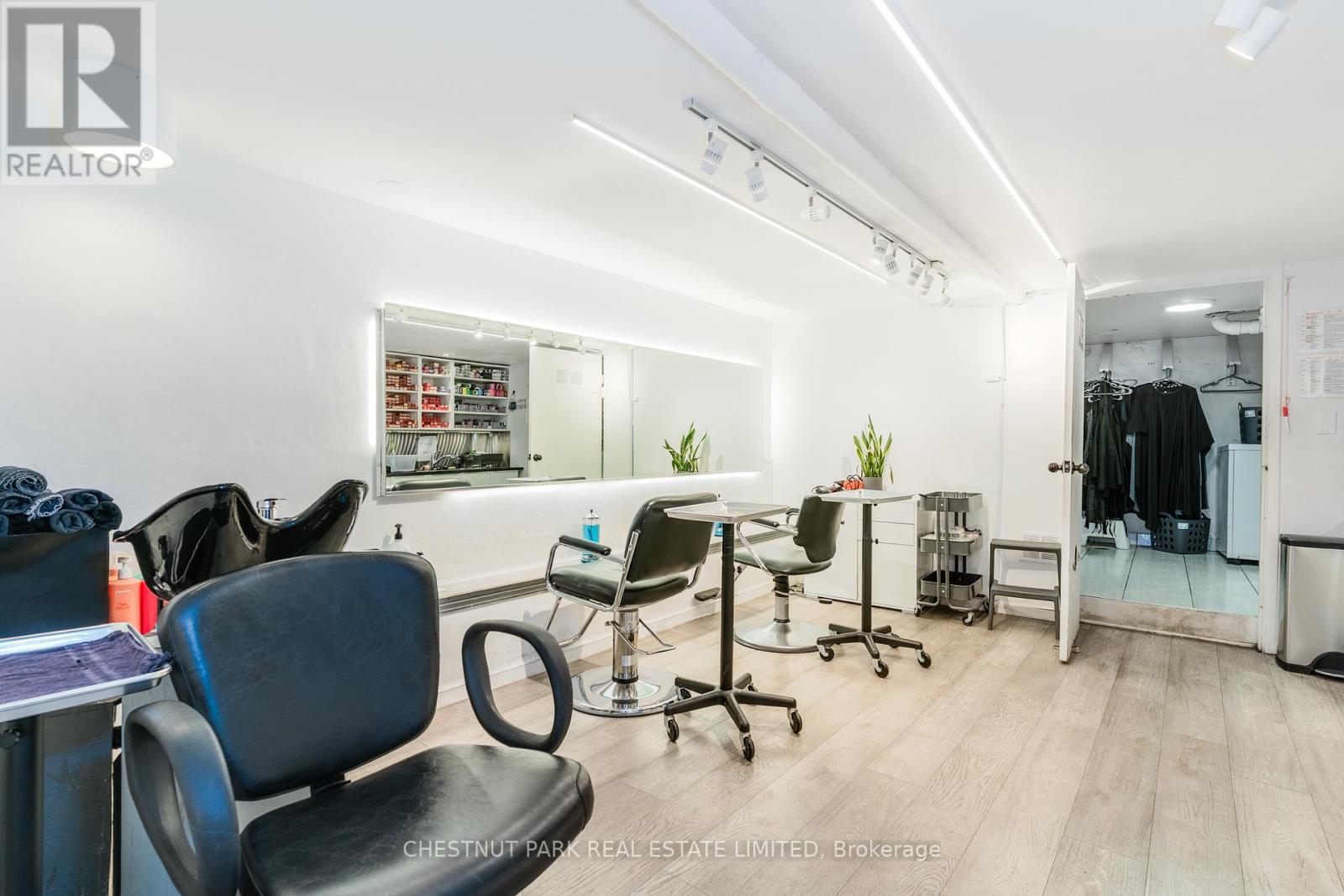 200 Ossington Avenue, Toronto, Ontario  M6J 2Z7 - Photo 13 - C12689300