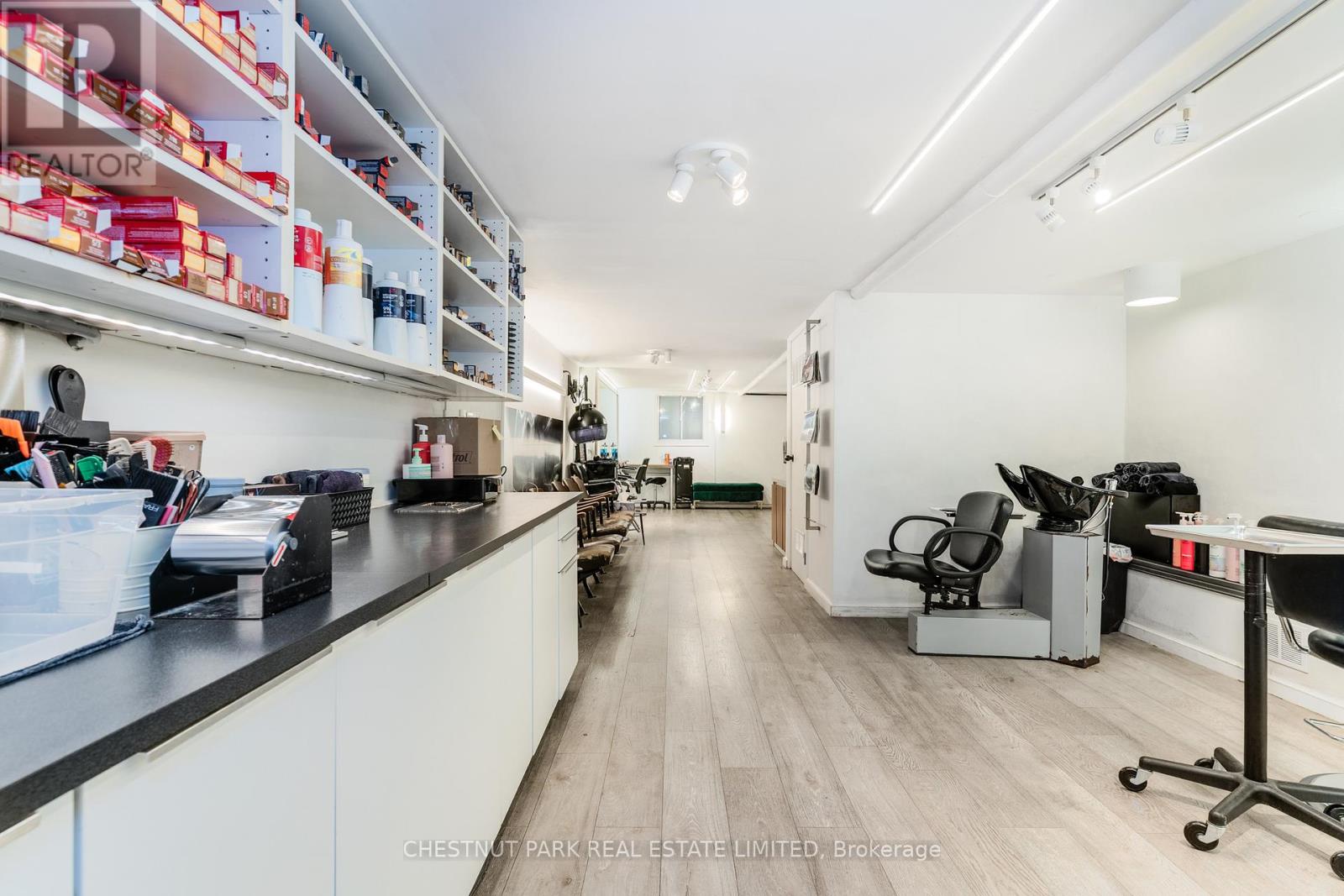 200 Ossington Avenue, Toronto, Ontario  M6J 2Z7 - Photo 17 - C12689300