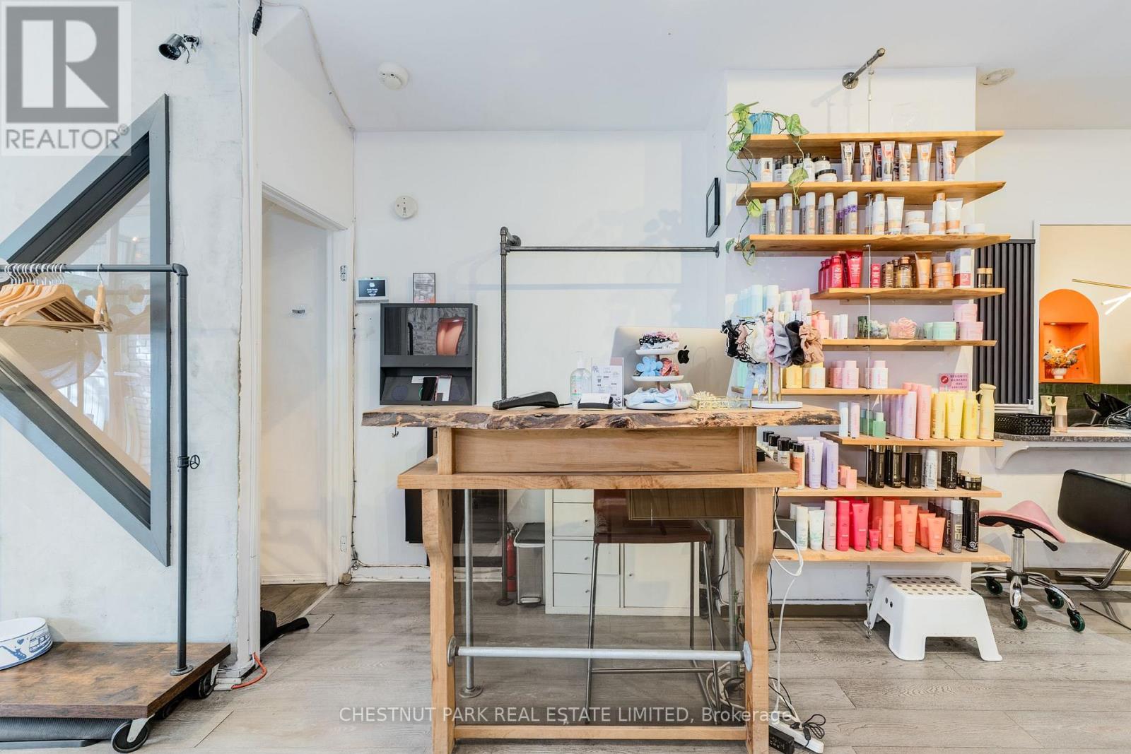 200 Ossington Avenue, Toronto, Ontario  M6J 2Z7 - Photo 6 - C12689300