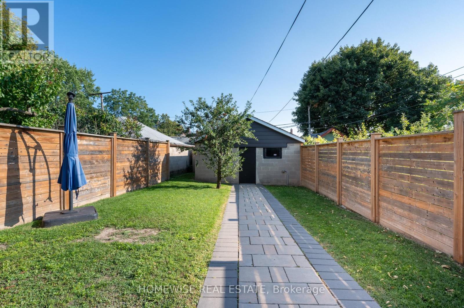 17 Earnscliffe Road, Toronto, Ontario  M6E 1J4 - Photo 45 - C12689324