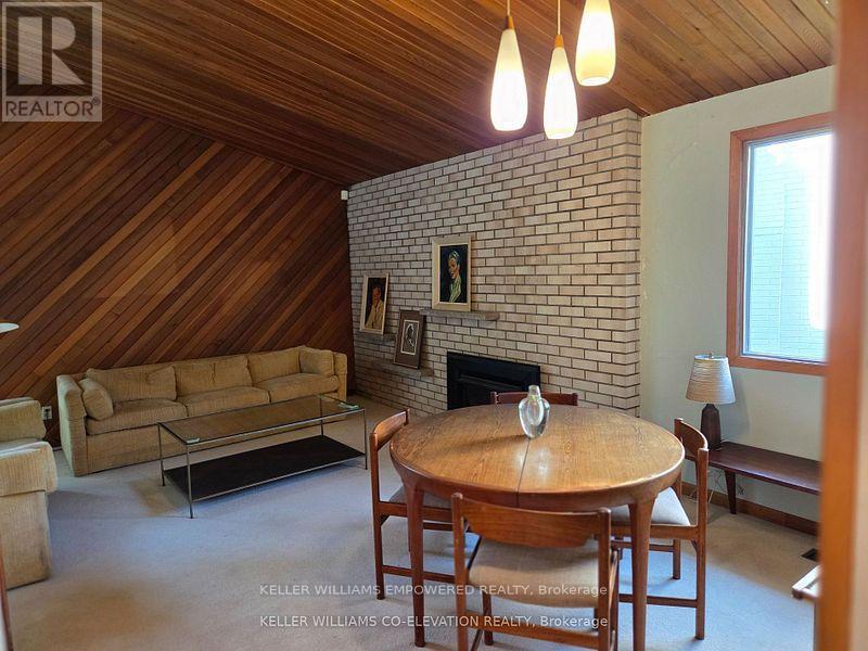 36 Danville Drive, Toronto, Ontario  M2P 1J1 - Photo 3 - C12689334