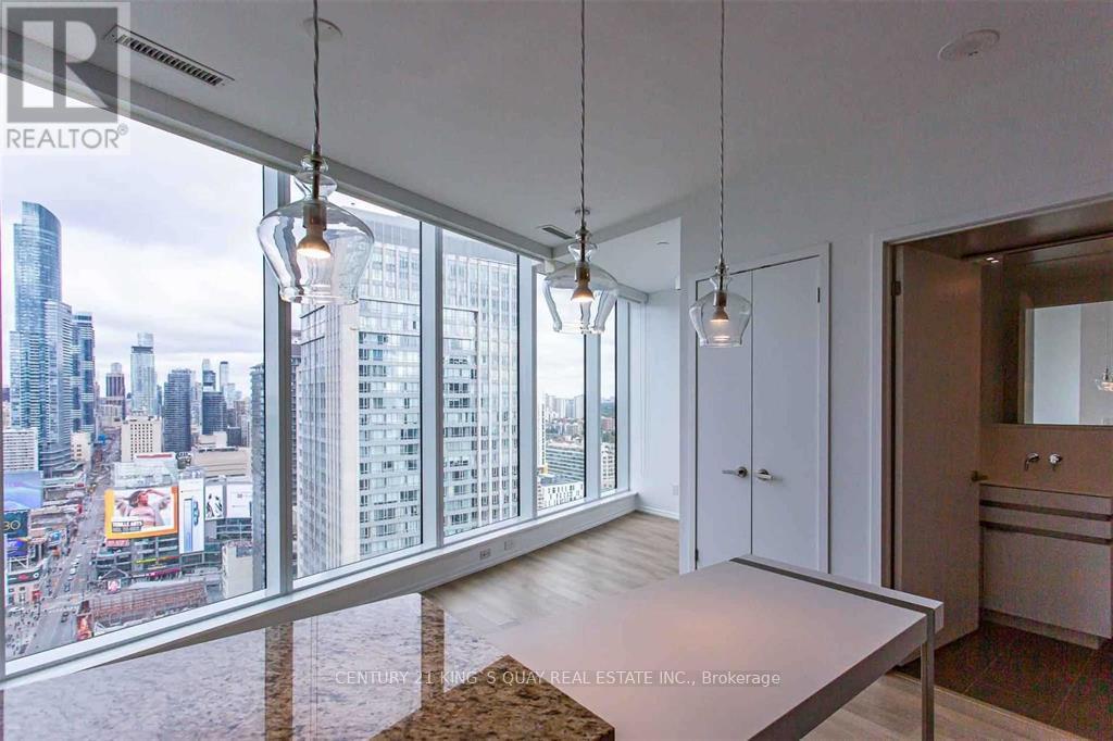 2913 - 197 Yonge Street, Toronto, Ontario  M5B 0C1 - Photo 2 - C12689382