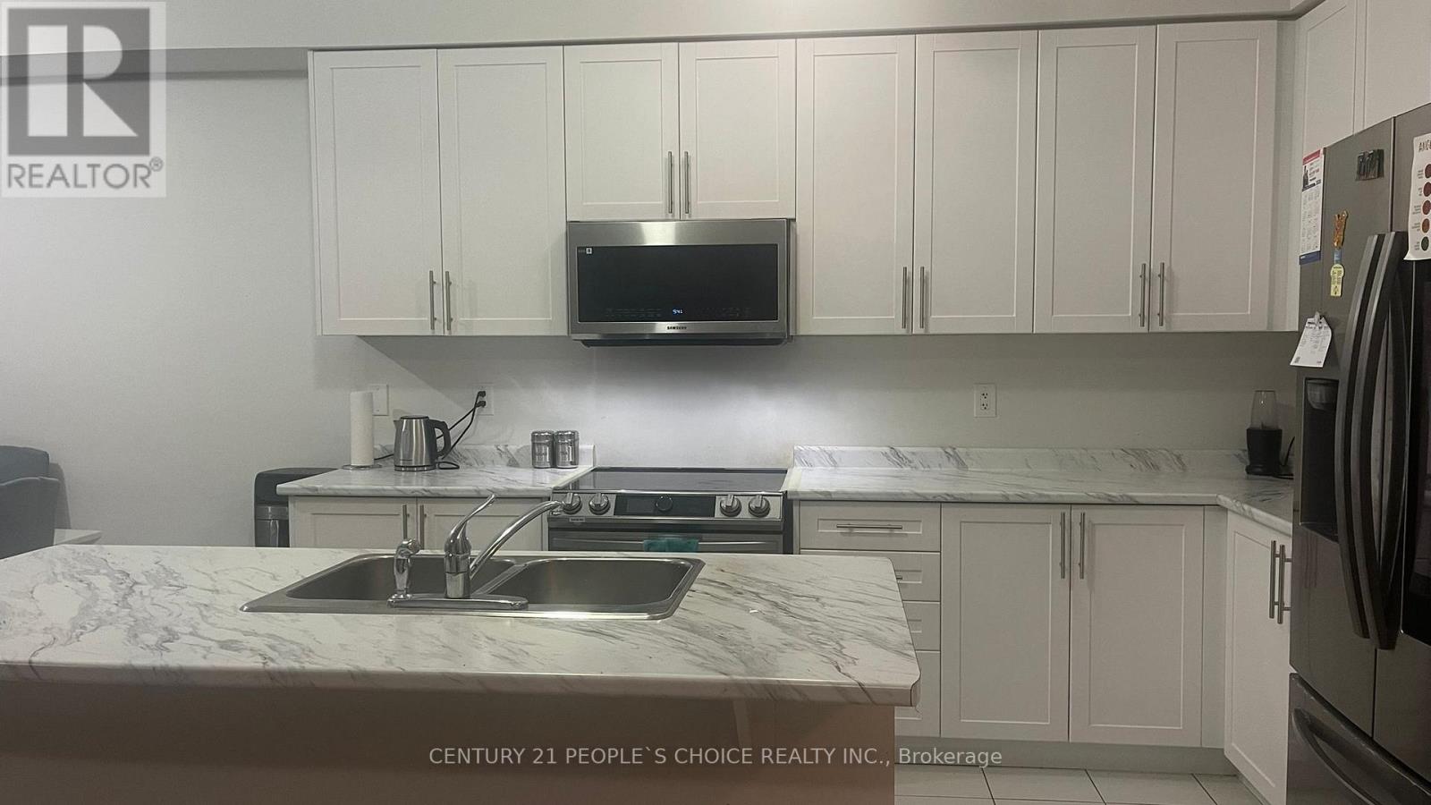 48 Littlewood Drive, Whitby, Ontario  L1P 0H4 - Photo 3 - E12689360