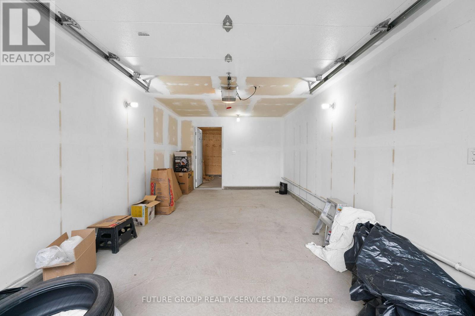 16 Bergen Upper Avenue, Toronto, Ontario  M1P 1R9 - Photo 16 - E12689450