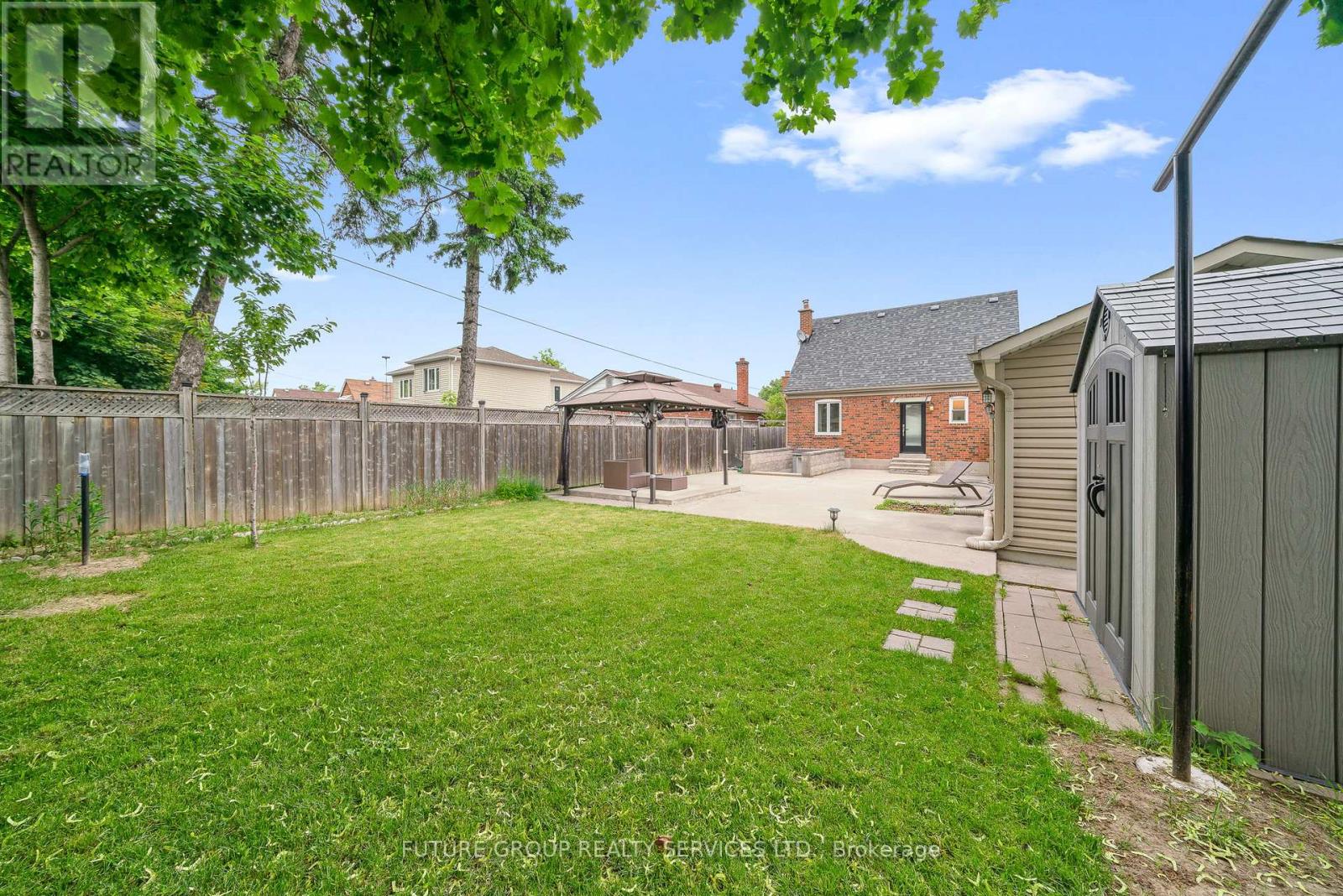 16 Bergen Upper Avenue, Toronto, Ontario  M1P 1R9 - Photo 24 - E12689450