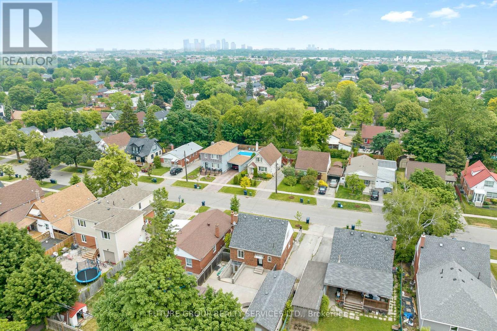 16 Bergen Upper Avenue, Toronto, Ontario  M1P 1R9 - Photo 28 - E12689450