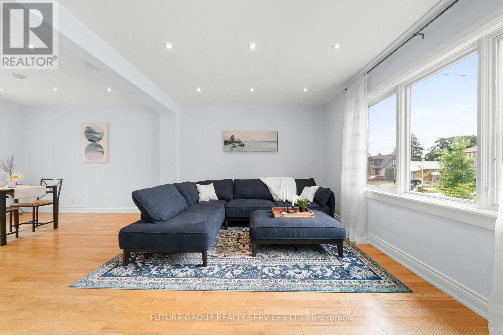 16 Bergen Upper Avenue, Toronto, Ontario  M1P 1R9 - Photo 6 - E12689450