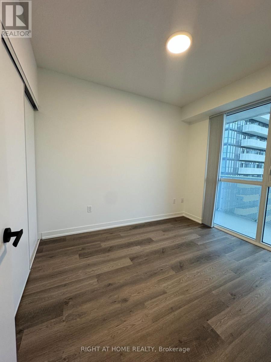 3810 - 8 Interchange Way, Vaughan, Ontario  L4K 0R2 - Photo 10 - N12689302