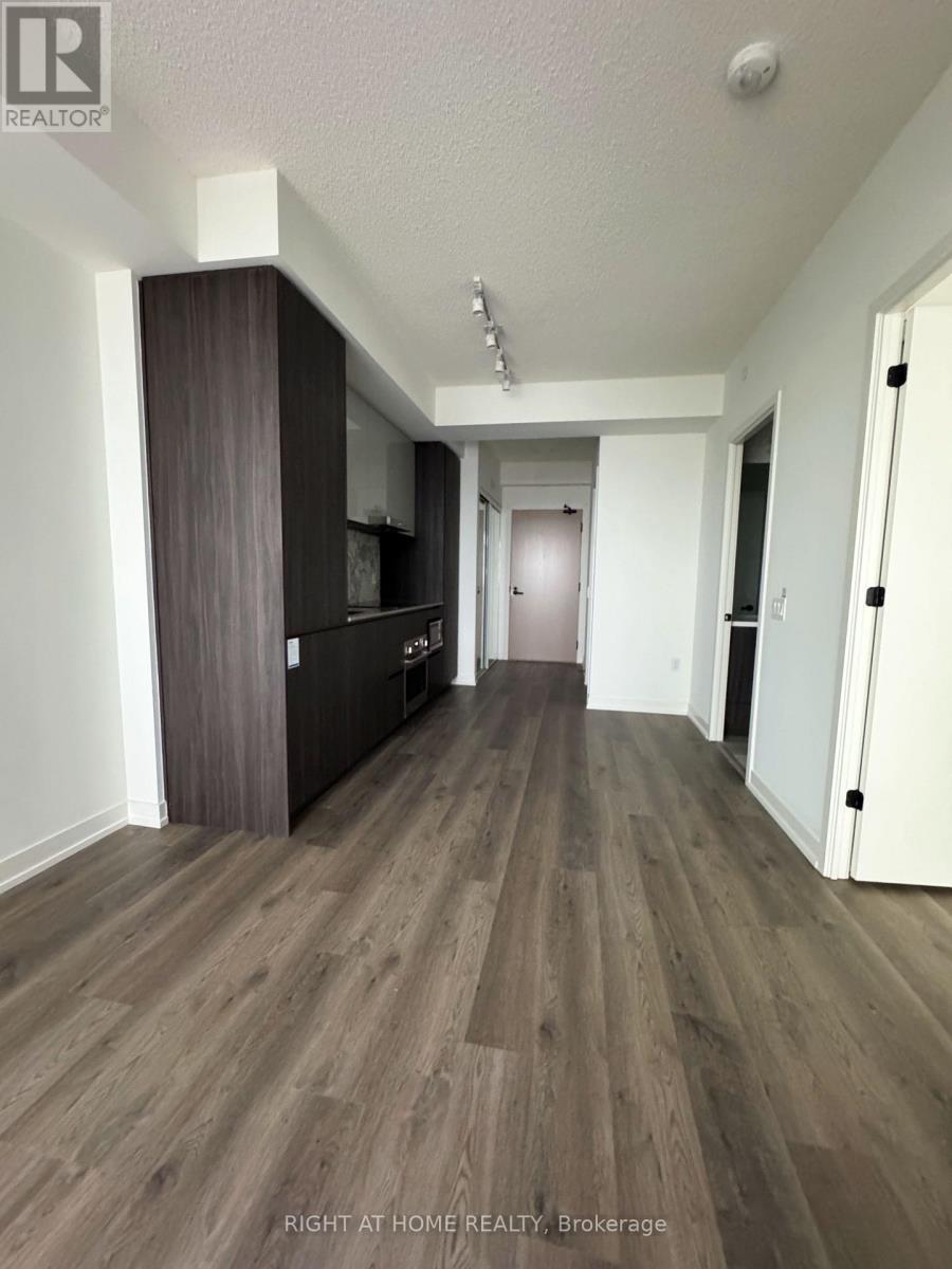 3810 - 8 Interchange Way, Vaughan, Ontario  L4K 0R2 - Photo 29 - N12689302