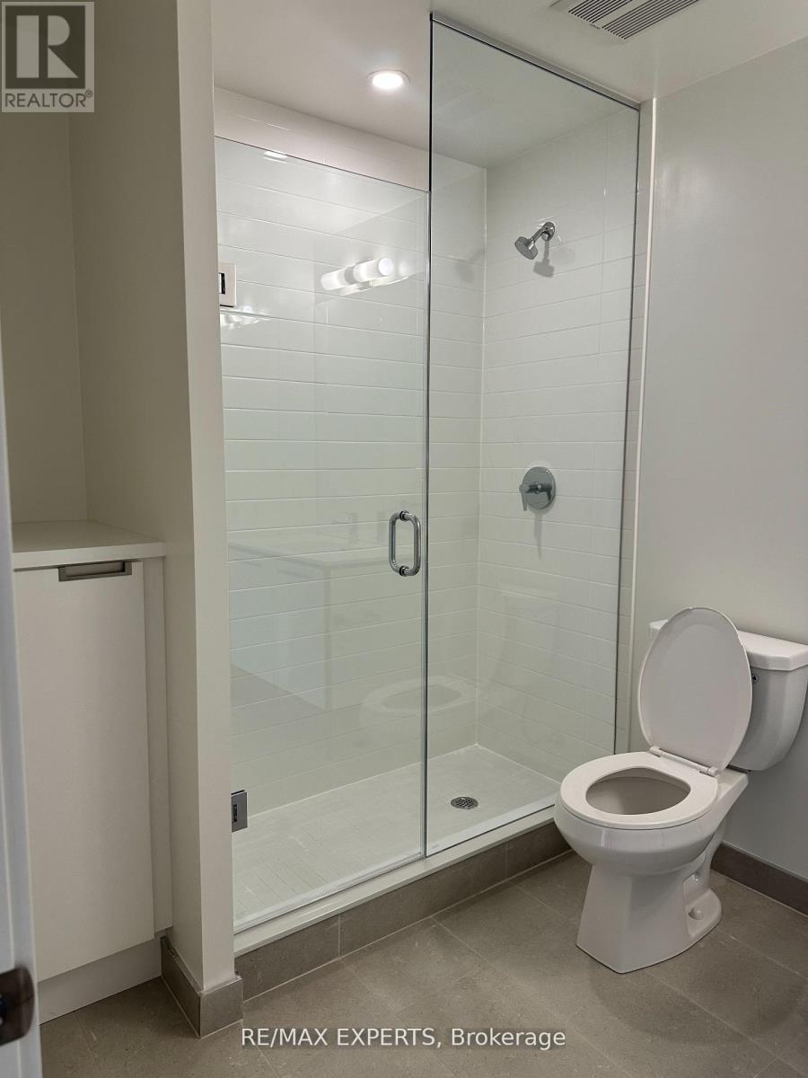 606 - 185 Deerfield Road, Newmarket, Ontario  L3Y 0G7 - Photo 5 - N12689342