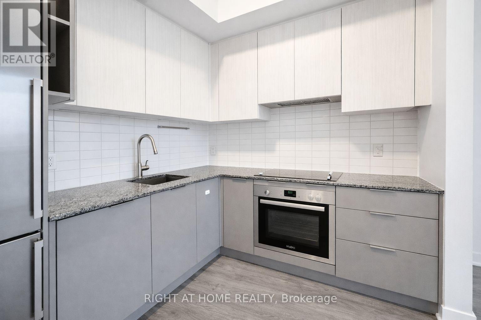 1104 - 120 Parliament Street, Toronto, Ontario  M5A 0N6 - Photo 2 - C12554186