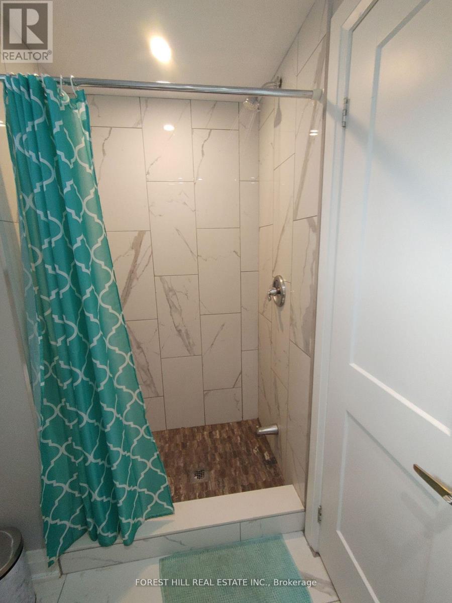 L-2 - 181 North Service Road E, Oakville, Ontario  L6H 1A4 - Photo 9 - W12689312