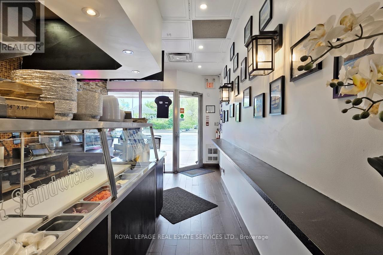 2184 Bloor Street W, Toronto, Ontario  M6S 1N3 - Photo 11 - W12689428