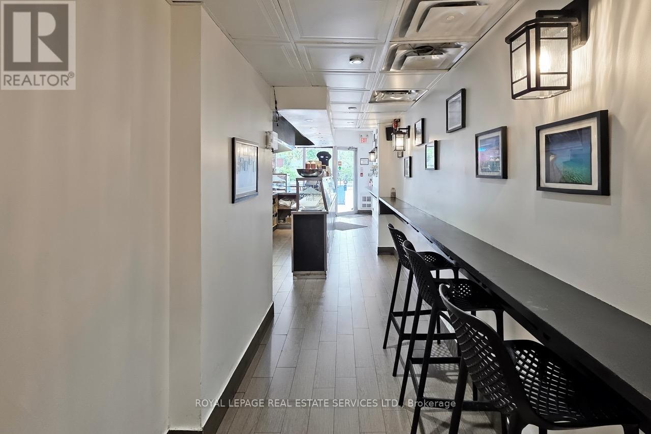 2184 Bloor Street W, Toronto, Ontario  M6S 1N3 - Photo 18 - W12689428