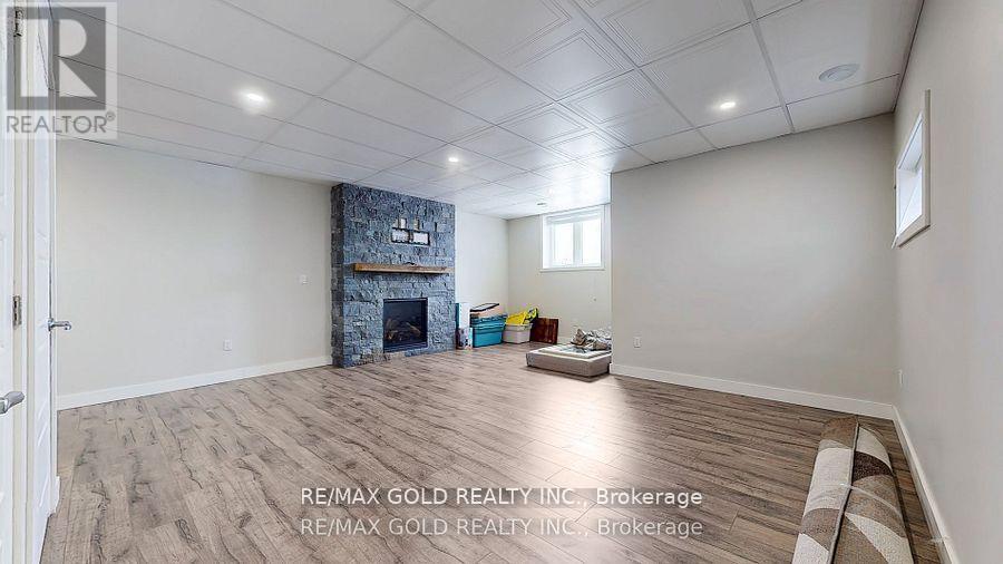 997 West Village Square, London North, Ontario  N6H 0J7 - Photo 33 - X12689328