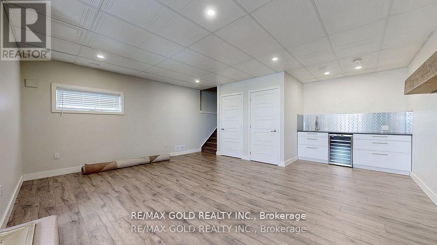 997 West Village Square, London North, Ontario  N6H 0J7 - Photo 35 - X12689328