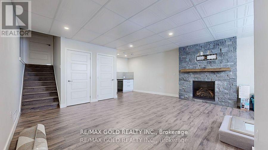 997 West Village Square, London North, Ontario  N6H 0J7 - Photo 37 - X12689328