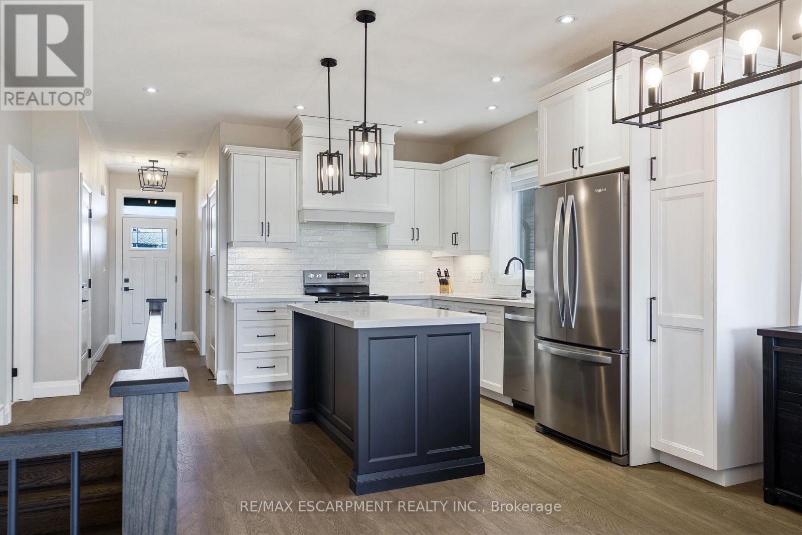 191 Lafayette Street E, Haldimand, Ontario  N0A 1J0 - Photo 6 - X12689346