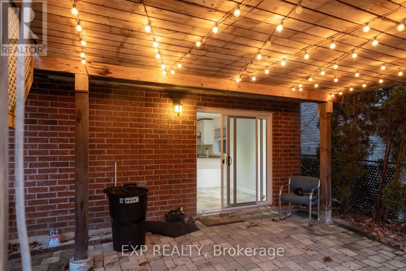 35 Hummingbird Lane, St. Thomas, Ontario  N5R 6L8 - Photo 12 - X12689386