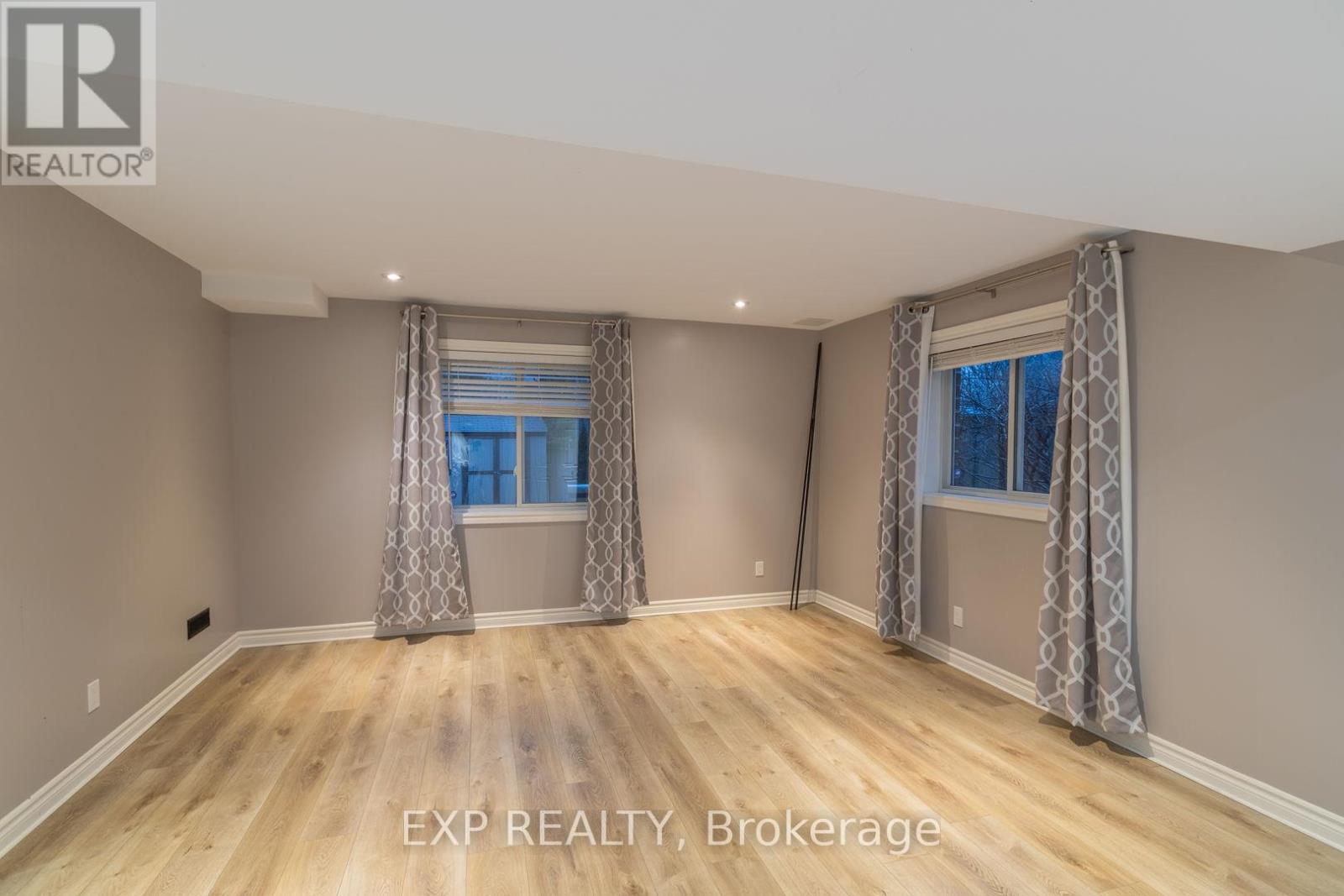 35 Hummingbird Lane, St. Thomas, Ontario  N5R 6L8 - Photo 8 - X12689386