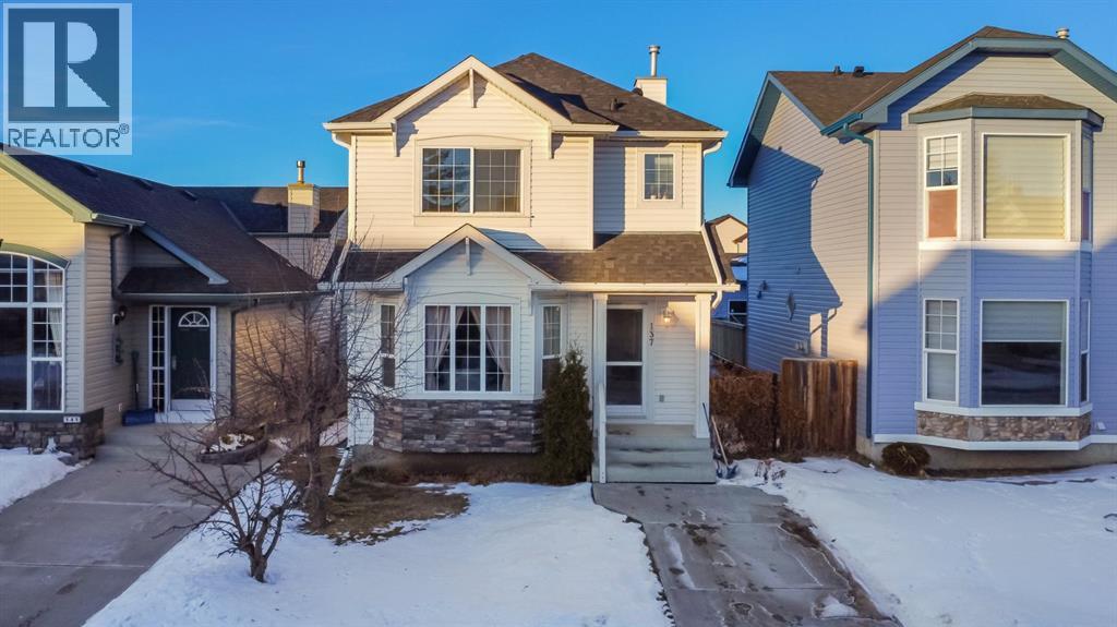 137 Taravista Crescent Ne, Calgary, Alberta  T3J 4N8 - Photo 1 - A2278191