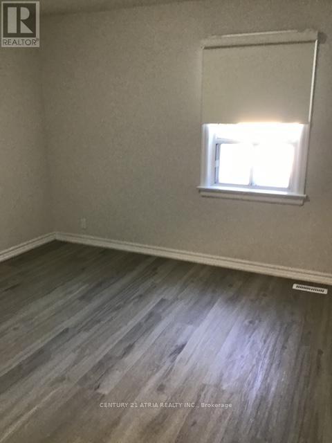 76 Holmstead Avenue, Toronto, Ontario  M4B 1T2 - Photo 10 - E12687044