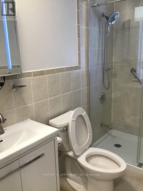 76 Holmstead Avenue, Toronto, Ontario  M4B 1T2 - Photo 8 - E12687044