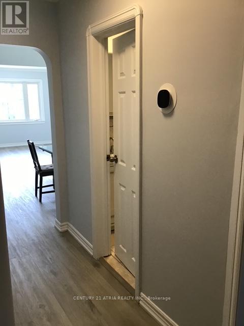 76 Holmstead Avenue, Toronto, Ontario  M4B 1T2 - Photo 9 - E12687044