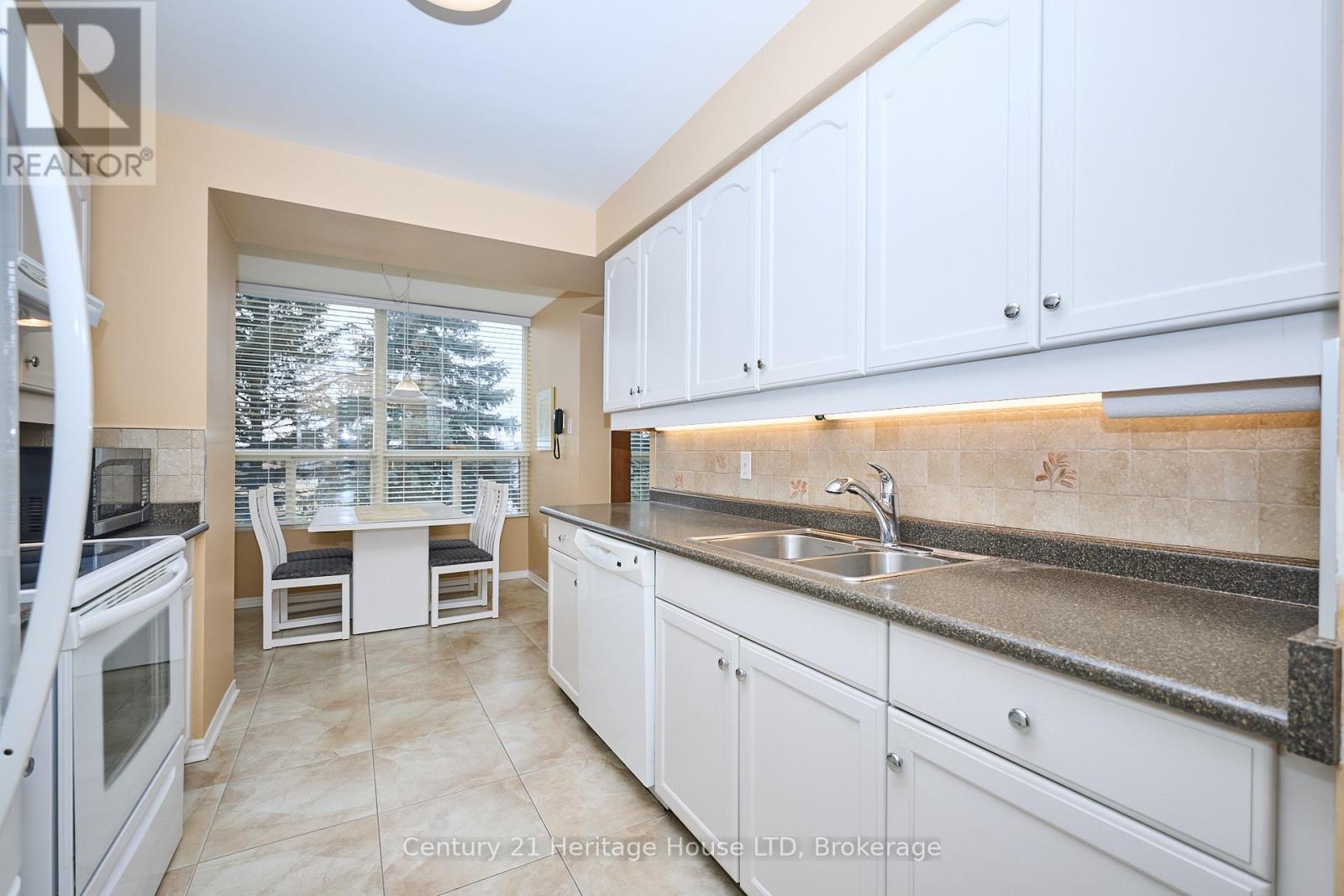 307 - 5100 Dorchester Road, Niagara Falls, Ontario  L2E 7H4 - Photo 10 - X12689504