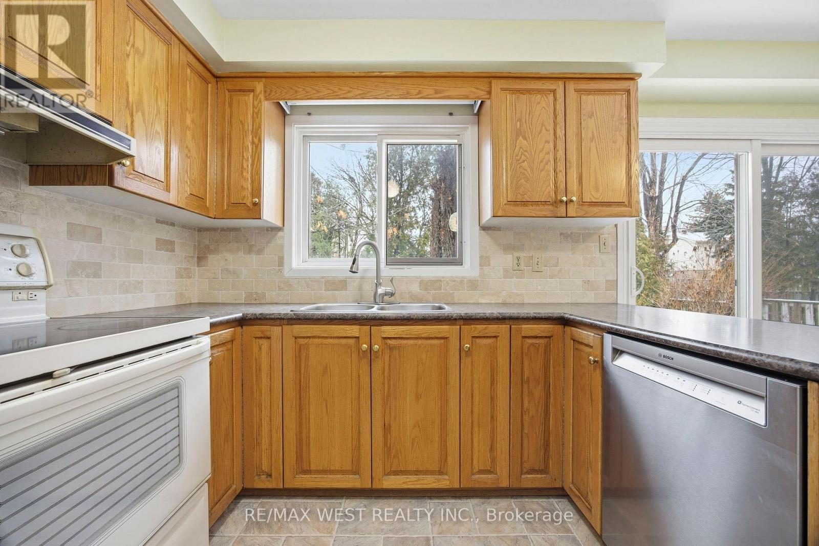 7350 Bendigo Circle, Mississauga, Ontario  L5N 1Z5 - Photo 13 - W12689160