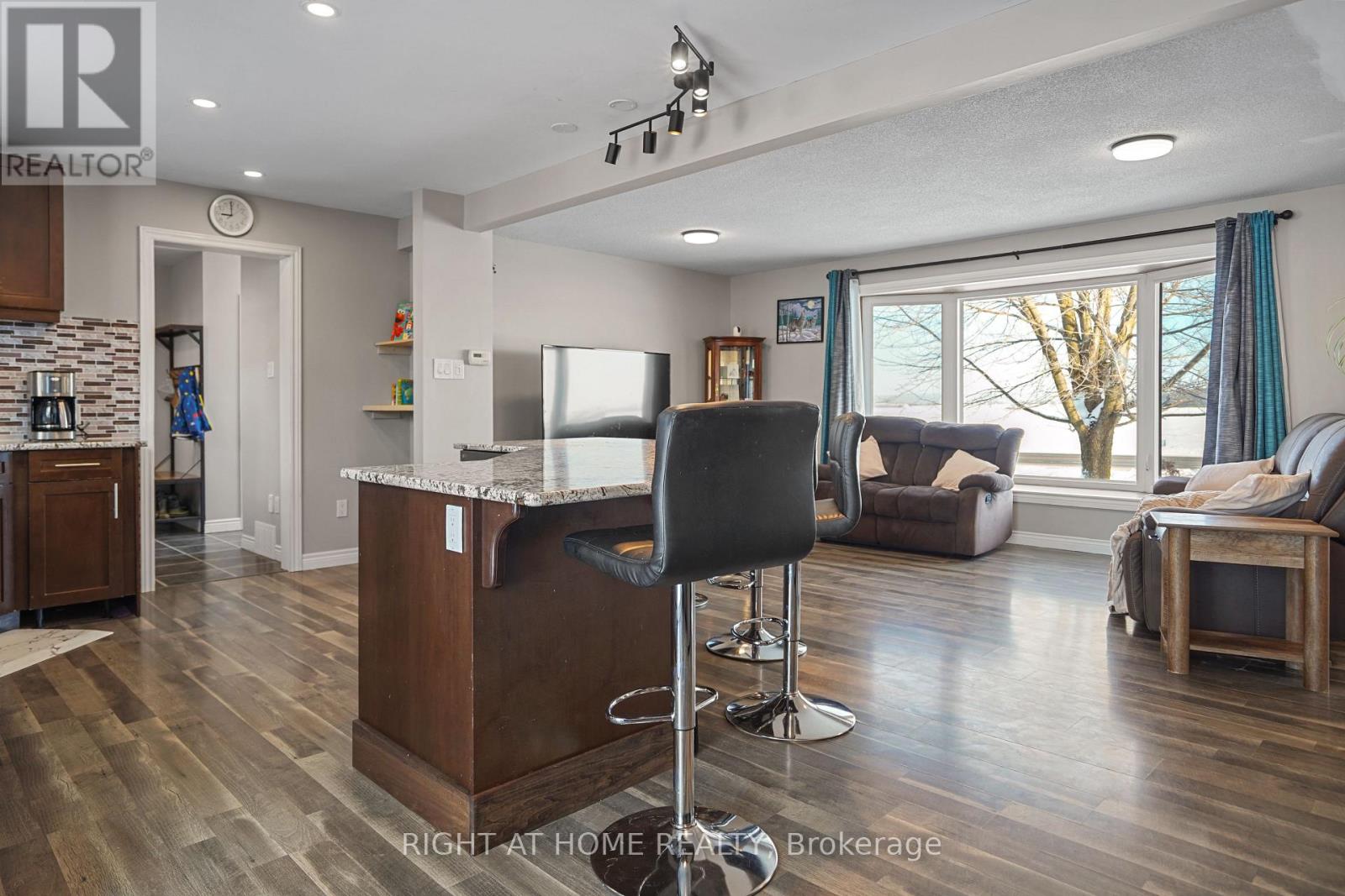 4021 Line 56 Line, Perth East, Ontario  N0K 1M0 - Photo 10 - X12628264