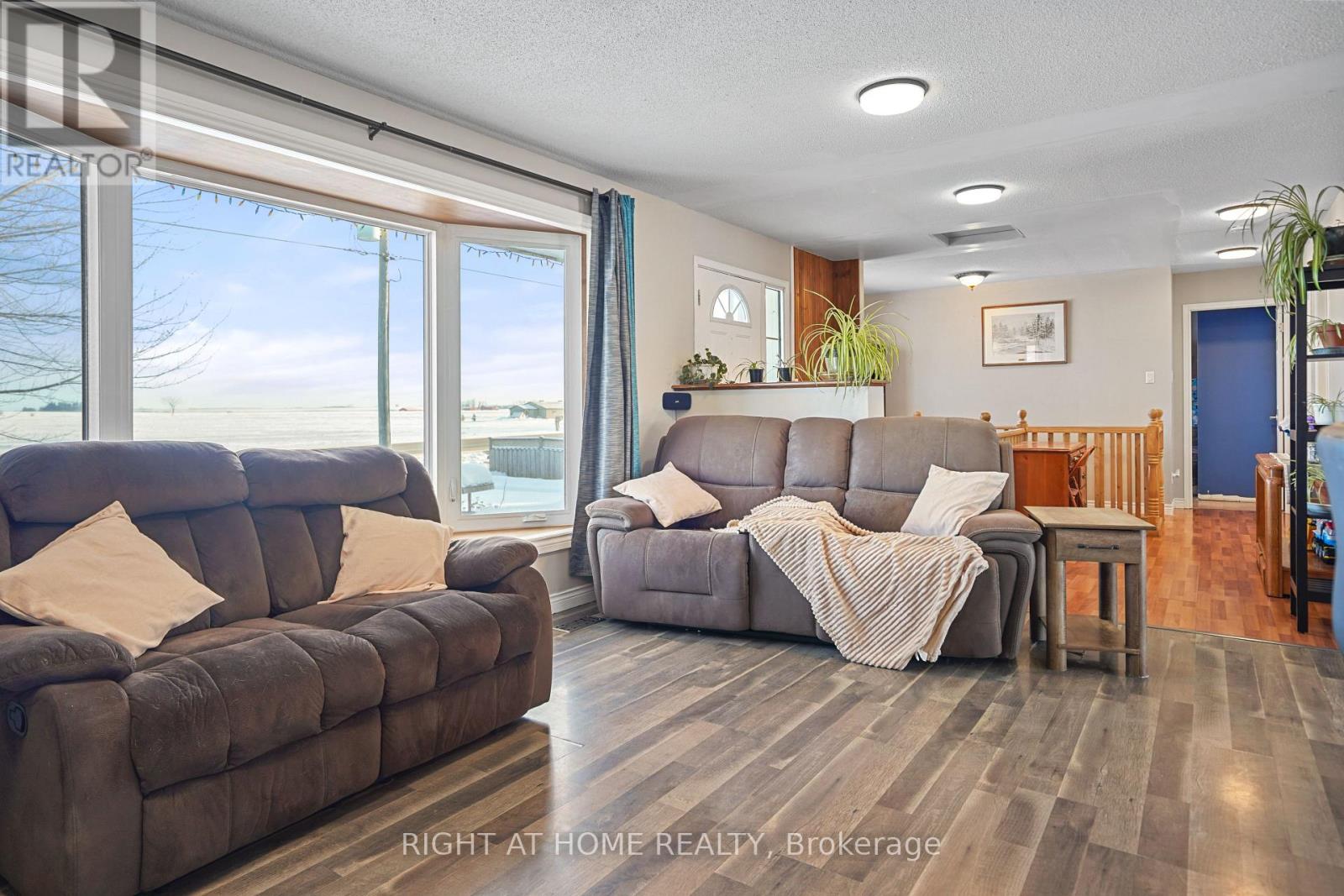 4021 Line 56 Line, Perth East, Ontario  N0K 1M0 - Photo 5 - X12628264