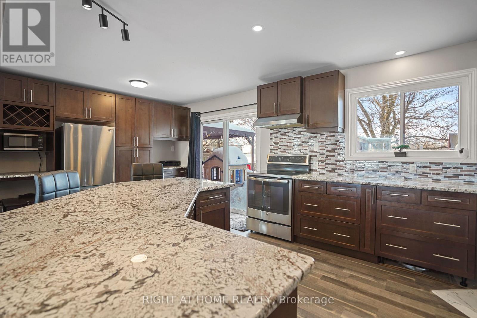 4021 Line 56 Line, Perth East, Ontario  N0K 1M0 - Photo 12 - X12628264