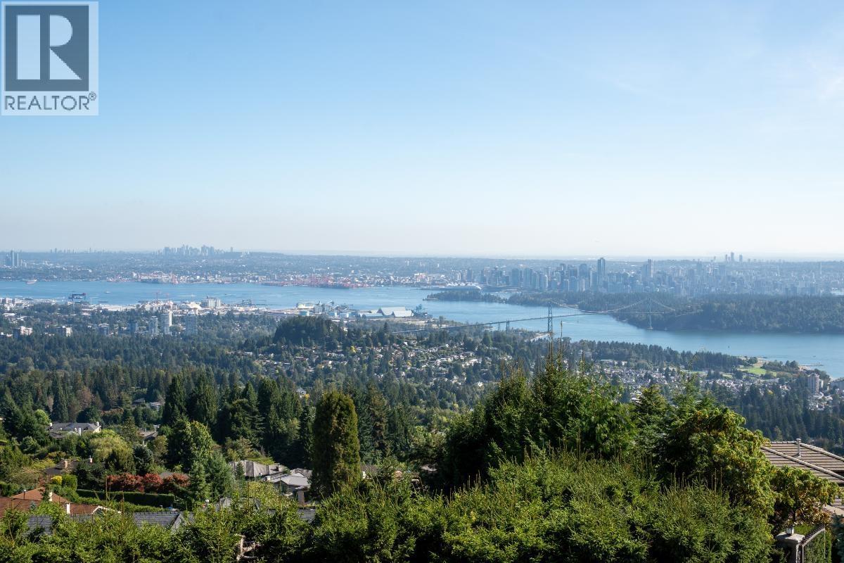 1437 BRAMWELL ROAD, West Vancouver, British Columbia