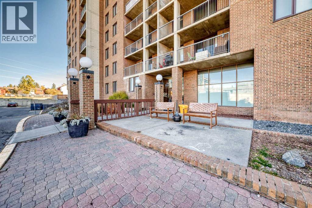 1406, 4944 Dalton Drive Nw, Calgary, Alberta  T3A 2E6 - Photo 3 - A2266616